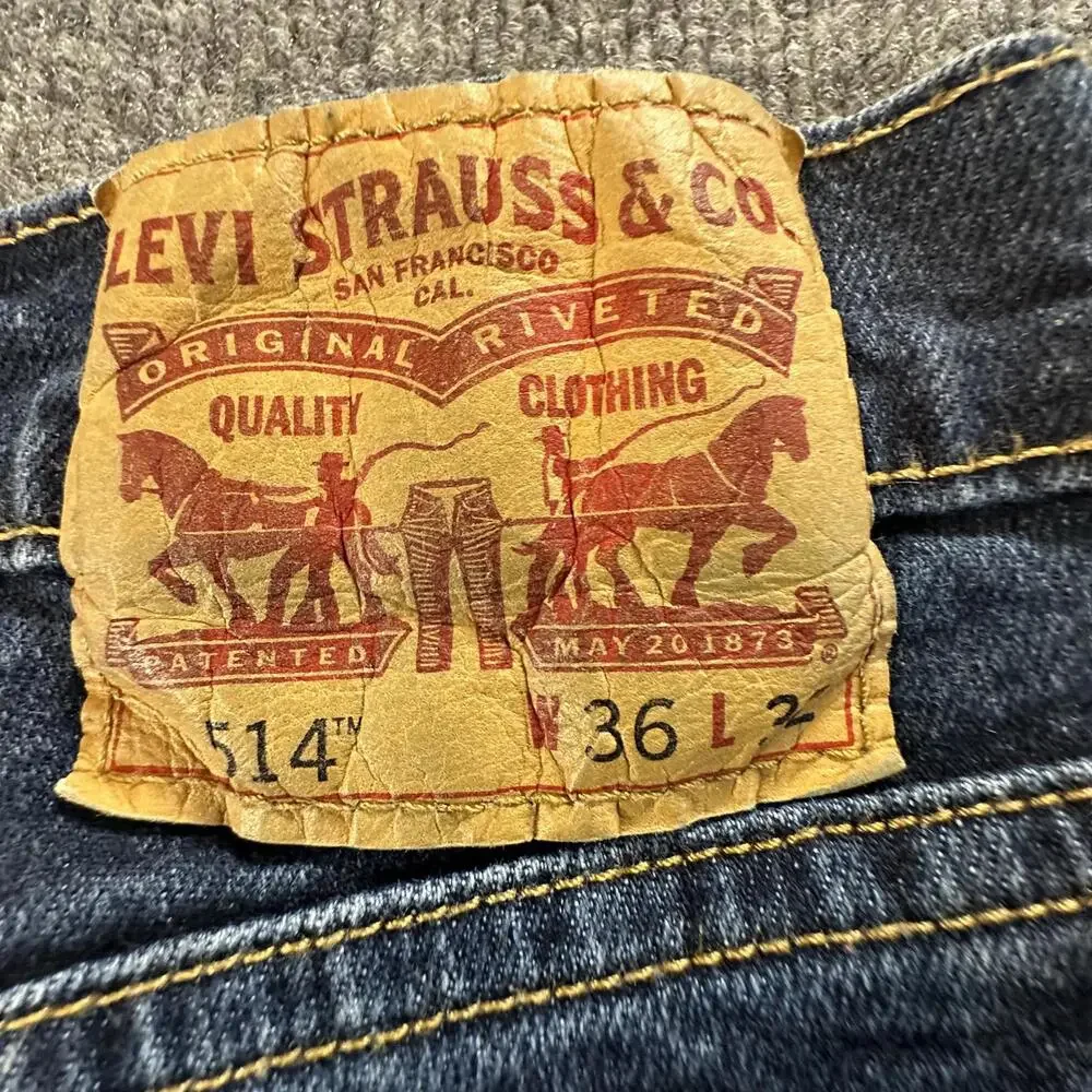 Levi's 514 Straight Fit Jeans - W36 L32 - Classic Dark‎ Wash